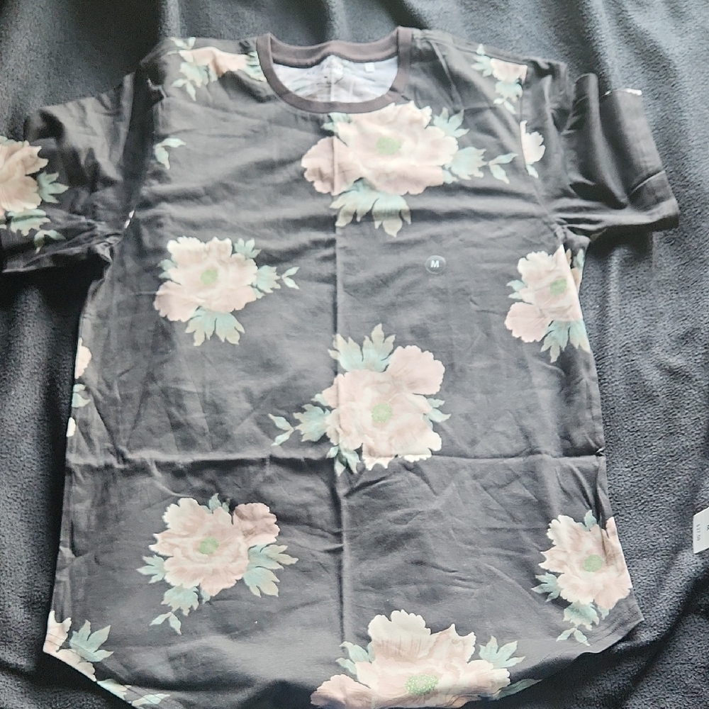 PacSun Floral Print T-Shirt